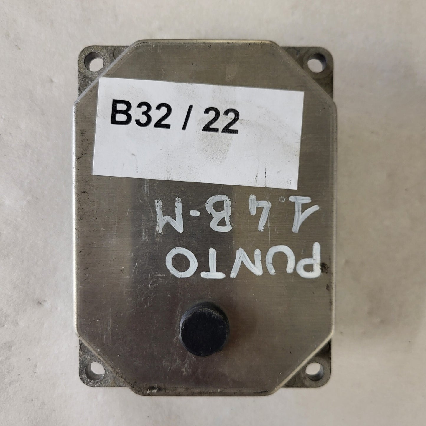 FIAT PUNTO EVO ECU / IAW 5SF8.P2 / 51857110 / HW403 / MAGNETI MARELLI