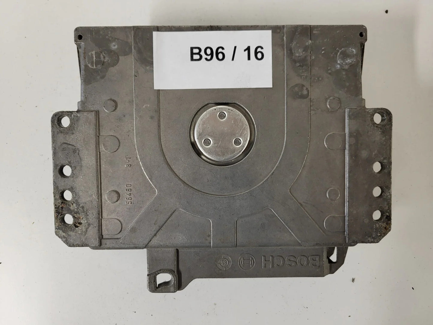 Peugeot Citroen ECU / 0261204788 / 9631528780 / BOSCH