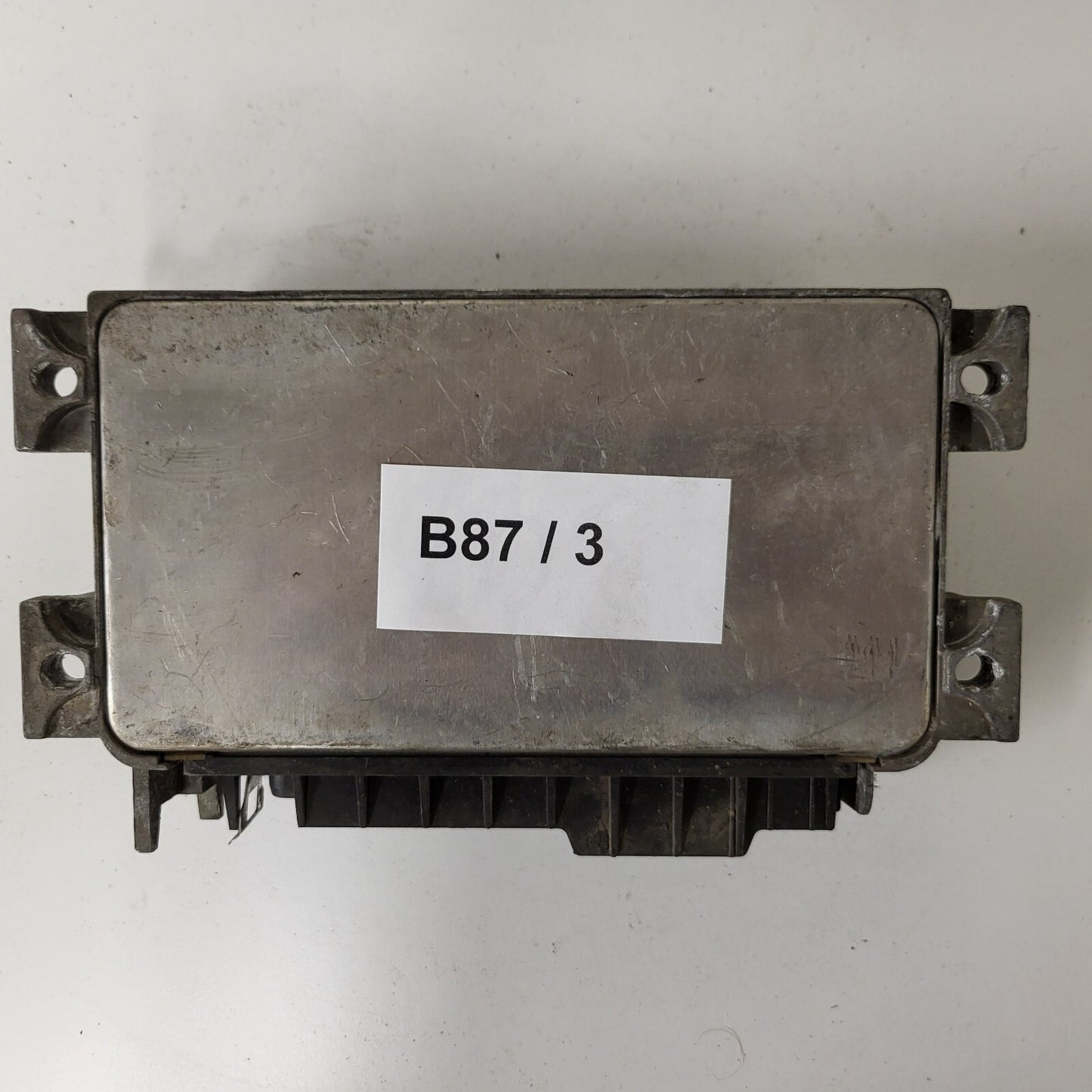 Fiat 500 0.9 ECU / 46411120 / IAW 16F.E0 / 61602.072.01 / MAGNETI MARELLI