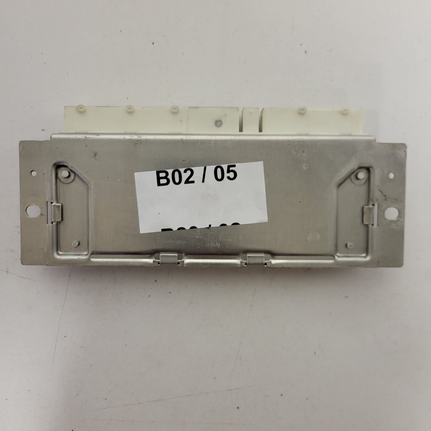 Mercedes asr abs ecu / 0175457332 / 0265109052 / BOSCH - B02-05 - 3