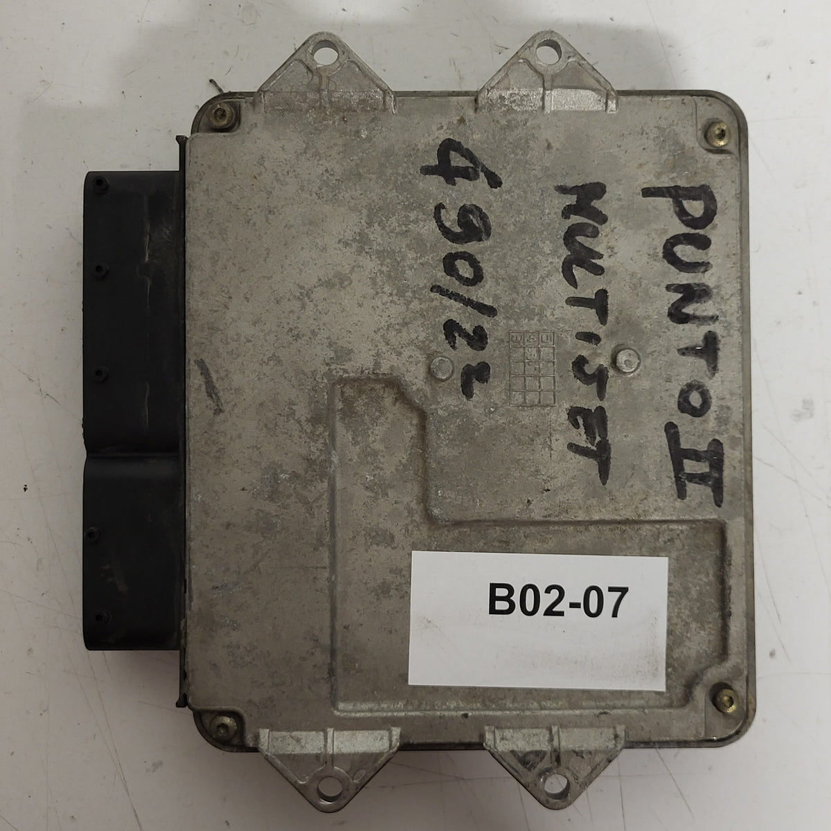 FIAT GRANDE PUNTO ECU / 55186608 / MJD 6JF.P3 / HW01B / 71600.004.02 - B02-07 - 3