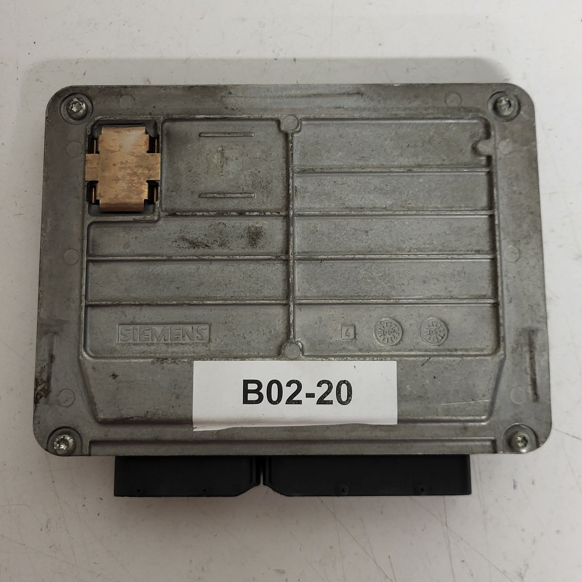 ŠKODA FABIA ECU / 047906033C / 5WP44199 07 / SIMOS 3PA / SIEMENS - B02-20 - 3