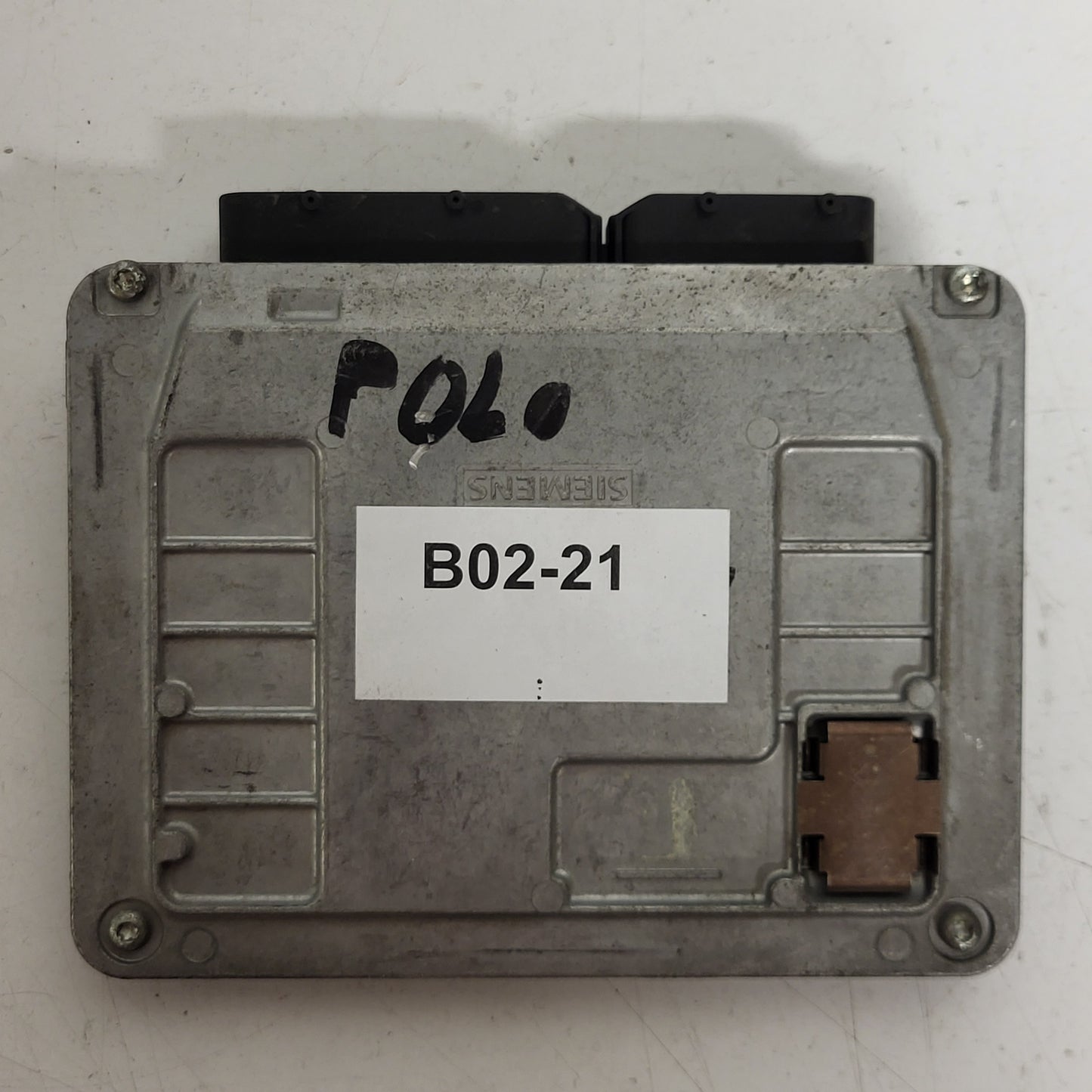 VW POLO ECU / 03D906032C / SIMOS 3PD / 5WP40124 05 / 03D906032 / SIEMENS