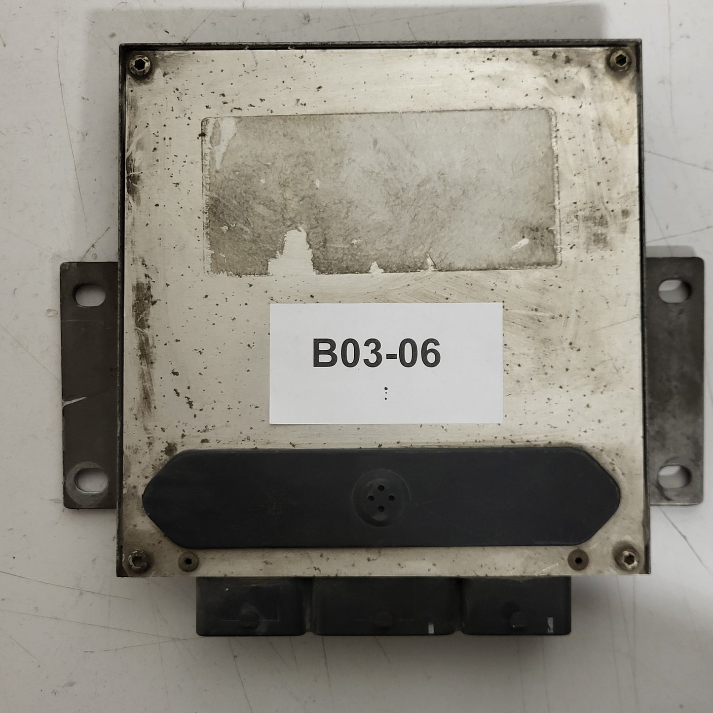 PEUGEOT 206 ECU / IAW 48P2.76 / 9643707380 / 9644925780 / MAGNETI MARELLI