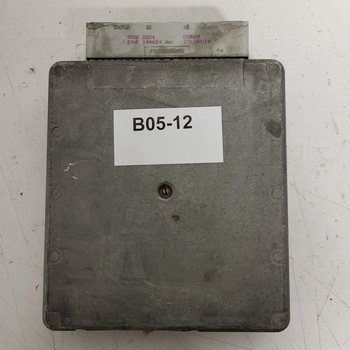 FORD ESCORT ECU / 95AB-12A650-XA / 96AB12A650XA / SME-105 / WIND / EEC-IV - B05-12 - 3