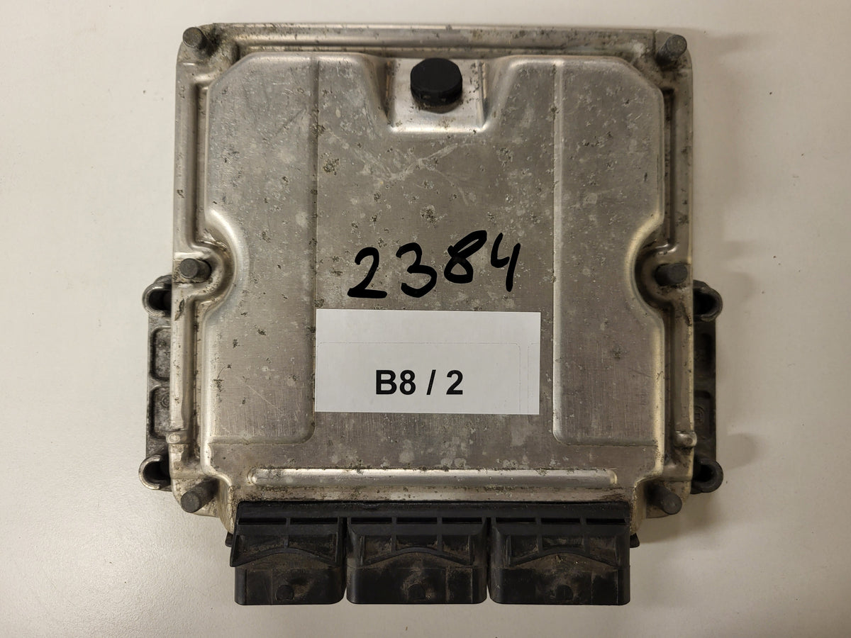 Renault Laguna ECU / 0281010556 / 8200153946 / 8200095416 / 28SA5455 / BOSCH - B08-02 - 3