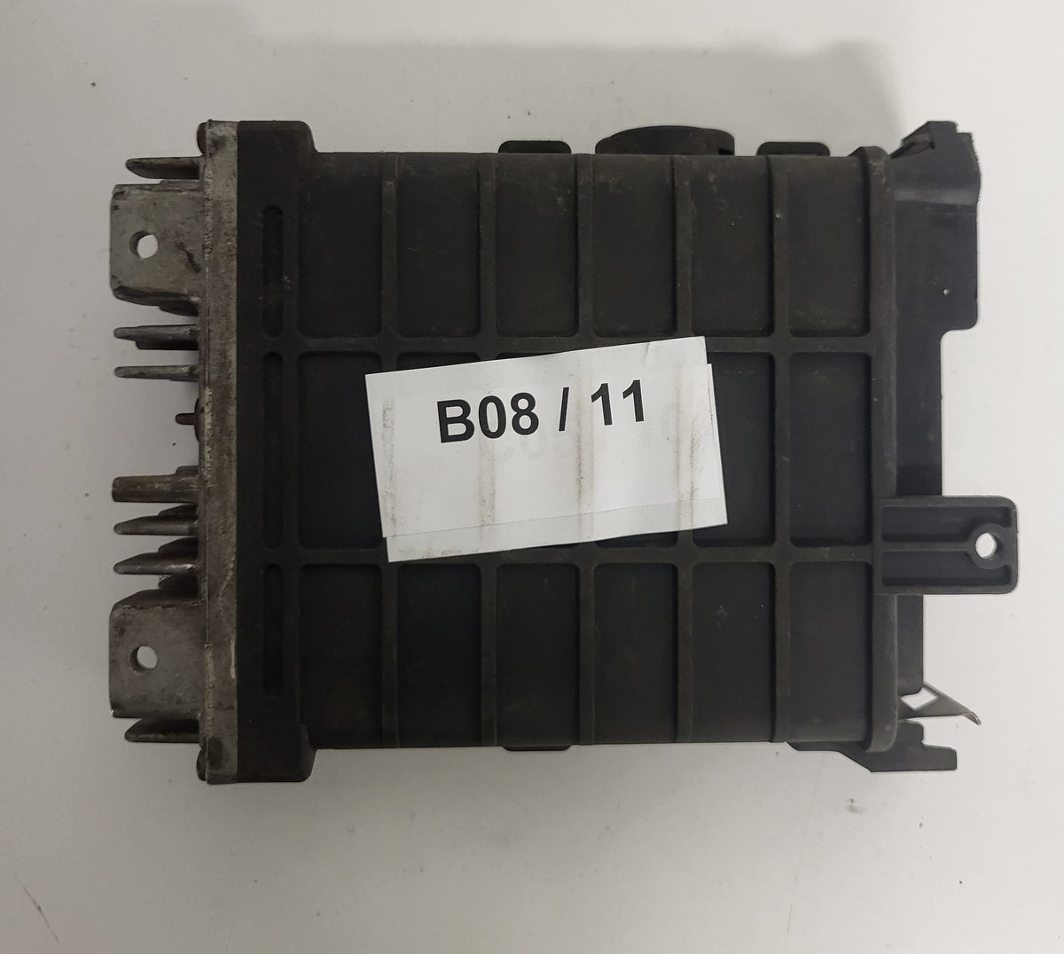 VW VOLKSWAGEN POLO 1.0 ECU / 0261200253 / 030906026A / BOSCH - B08-11 - 3