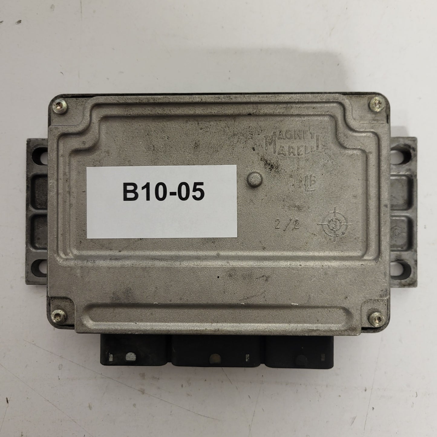 PEUGEOT CITROEN ECU / IAW 6LP2.03 / 9654722680 / 9647498180 / MAGNETI MARELLI - B10-05 - 3