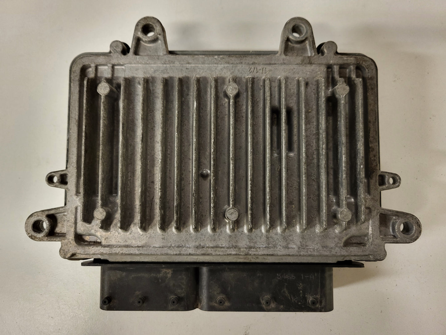 MERCEDES BENZ A B / 0281013965 / A6401501691 / BOSCH CRA.32 OM640 - B10-15 - 3