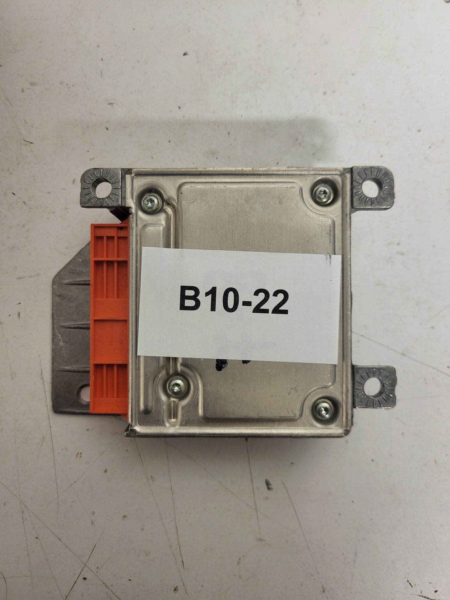 ROVER 75 ECU MODULE / YWC107090 / YWC 107090 / C2.5 - B10-22 - 3