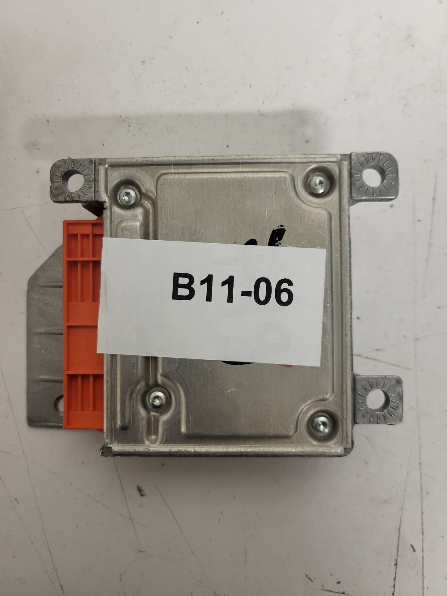 ROVER 75 ECU MODULE / YWC106790 / YWC 106790 / C2.4 - B11-06 - 3