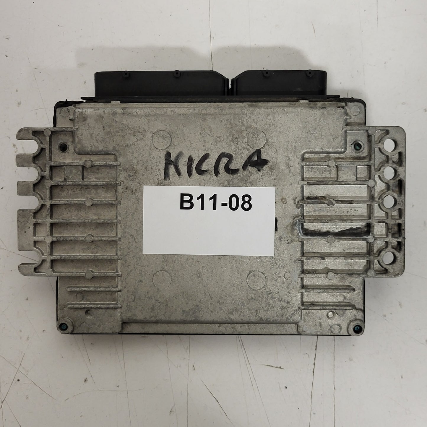 NISSAN MICRA ECU / MEC37-320 / H3 / 5L / HITACHI
