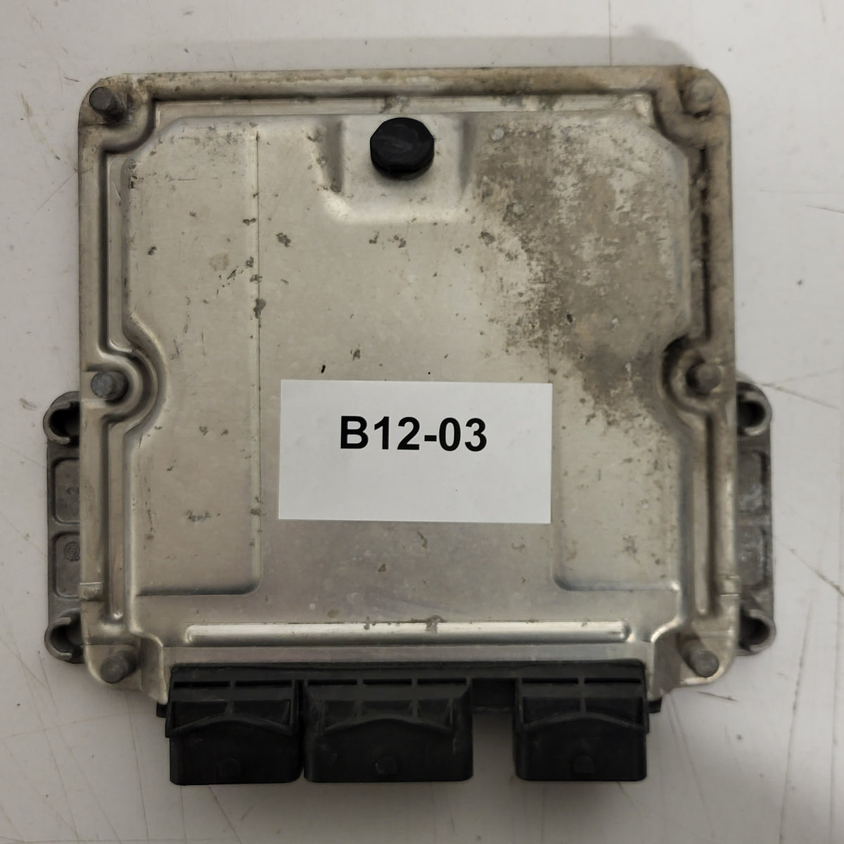 Fiat Peugeot Citroen ECU / 0281011031 / 9646719080 / EDC15C2 / BOSCH - B12-03 - 3