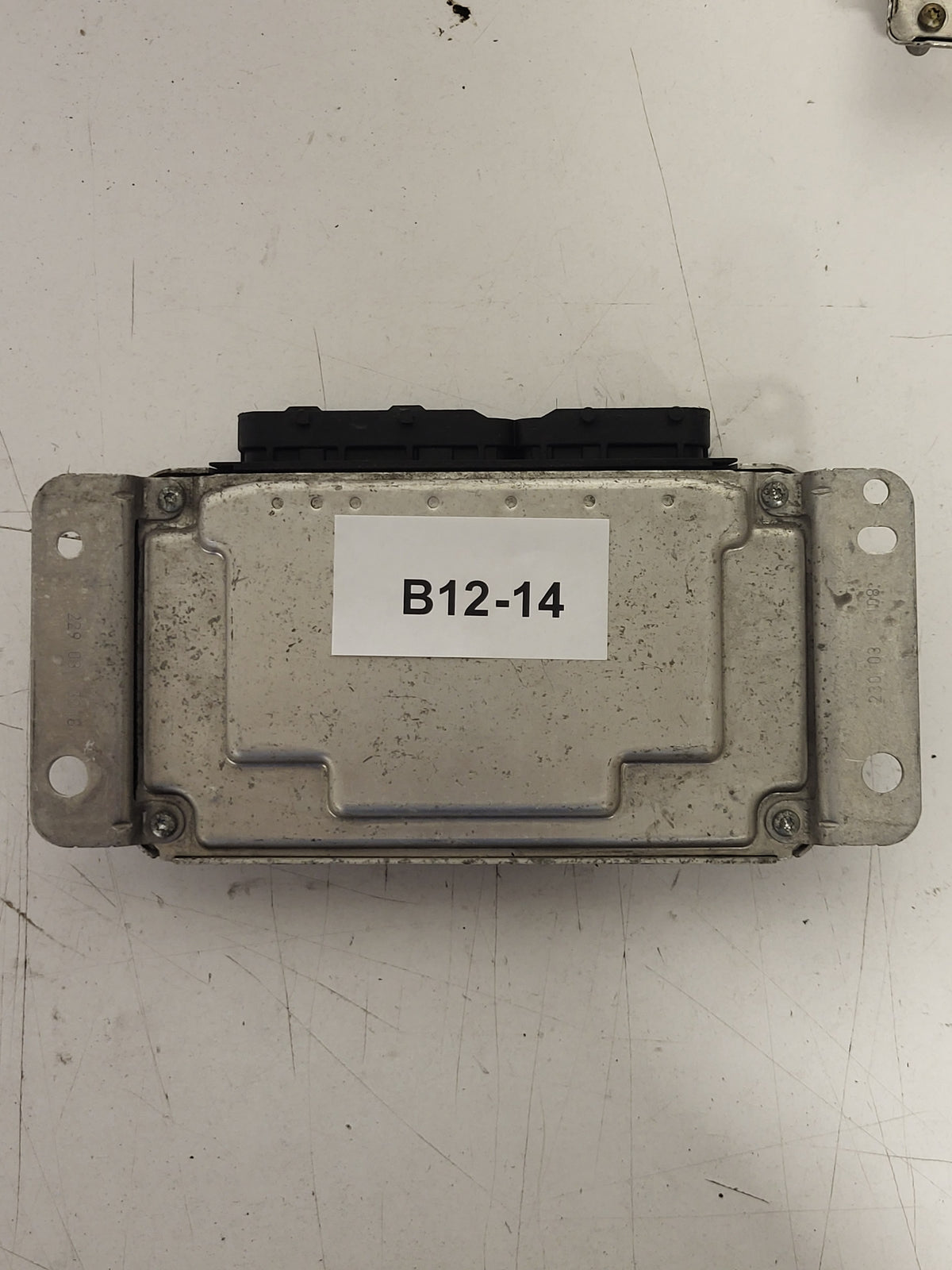TOYOTA AYGO C1 107 ECU / 0261208702 / 89661-0H023 / BOSCH - B12-14 - 3