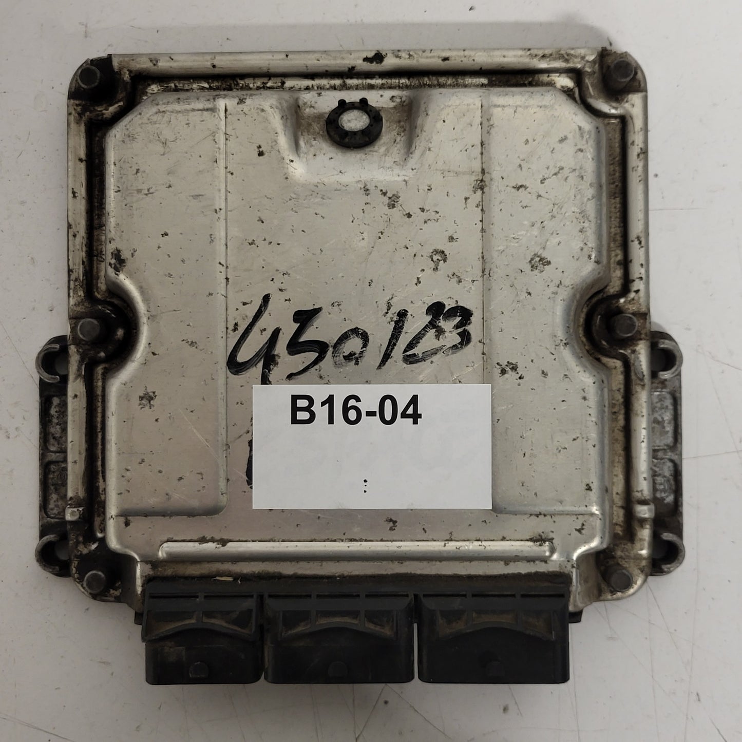 CHRYSLER VOYAGER ECU / 0281012121 / P05094285AE / TED349537518 / BOSCH