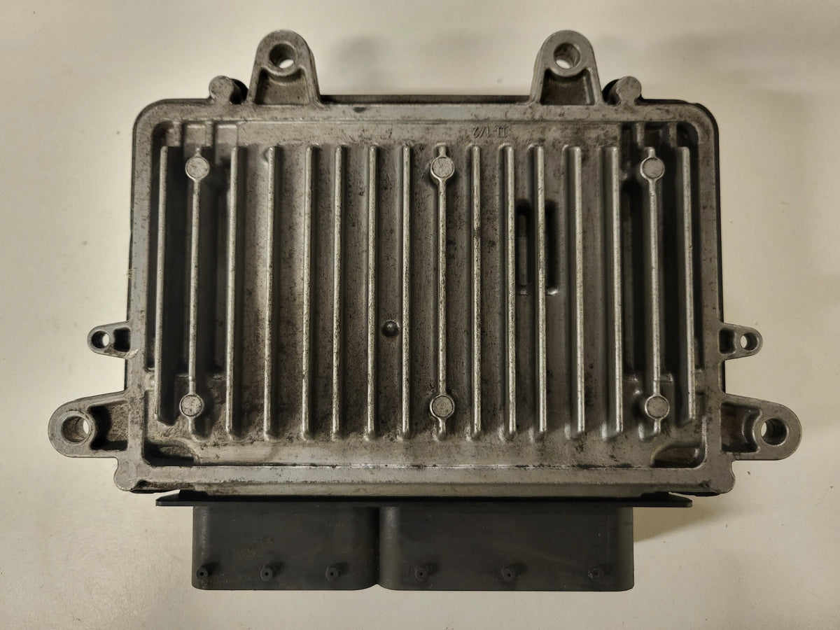 MERCEDES W169 W245 ECU / 0281013517 / A6401508879 / CRA.43 / OM640 / BOSCH - B14-21 - 3