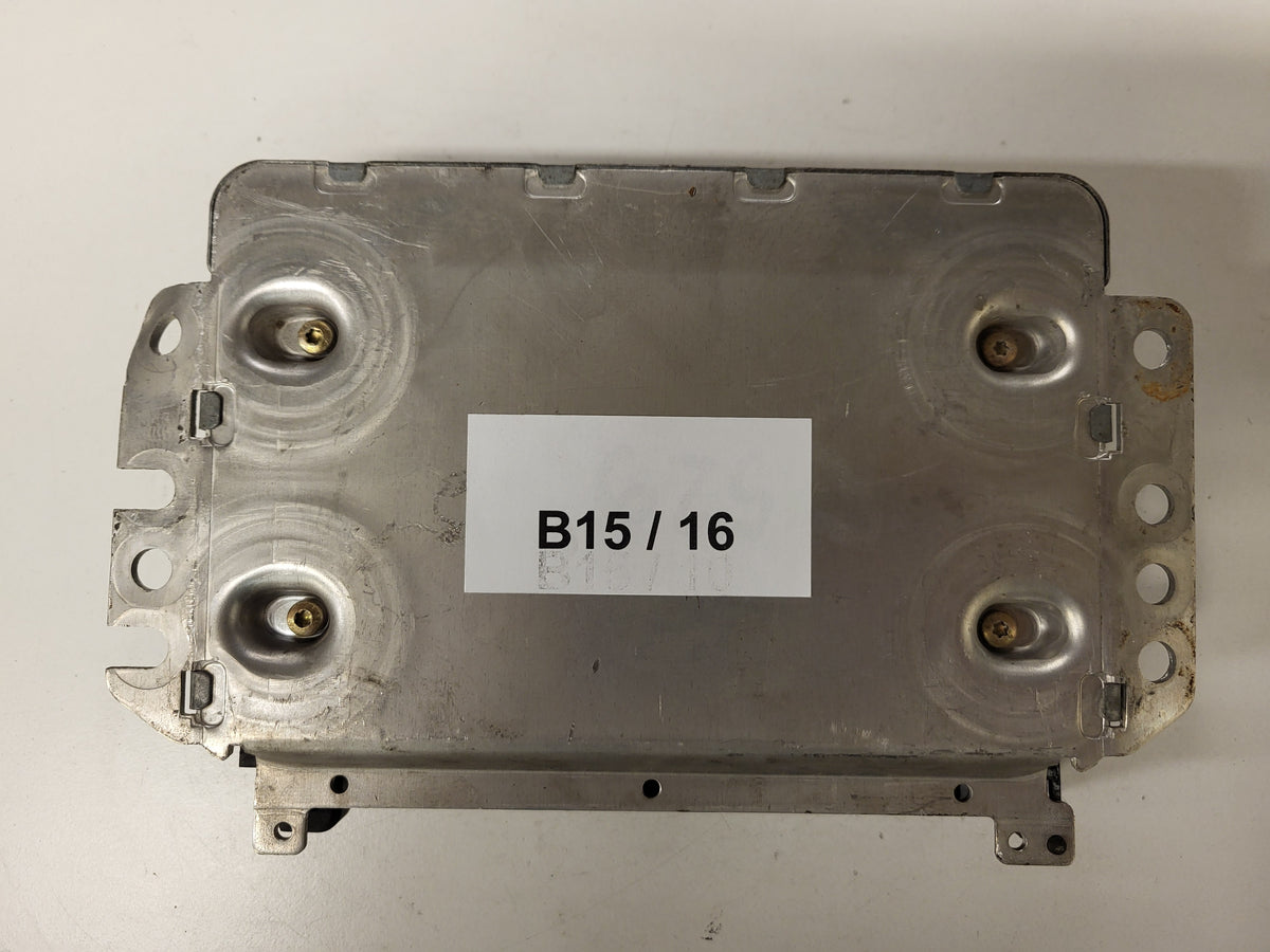 NISSAN MICRA ECU / 0261207586 / 23710 1F760 / 237101F760 / 1F760-58600 / BOSCH - B15-16 - 3