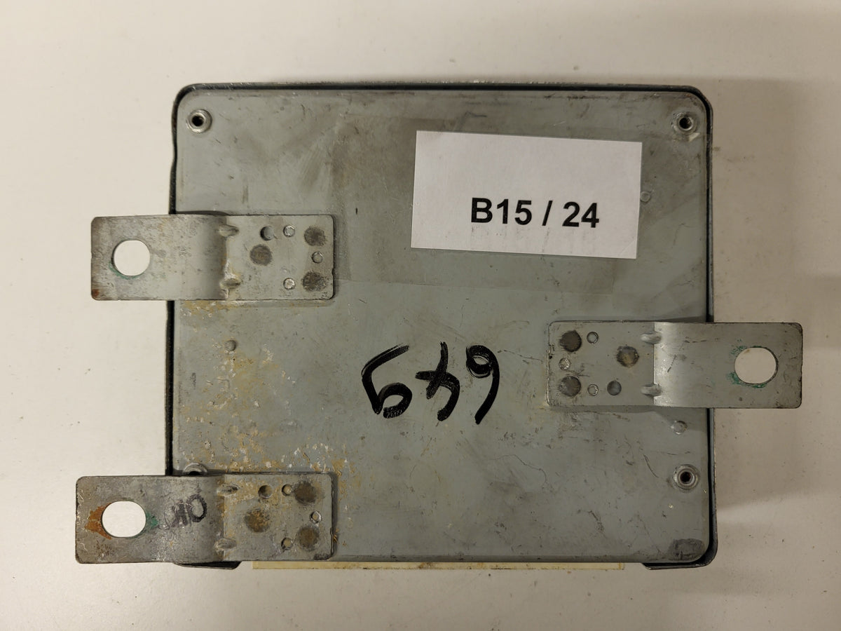 HYUNDAI ECU / 39110-02743 / S02808263 / CE6 - B15-24 - 3