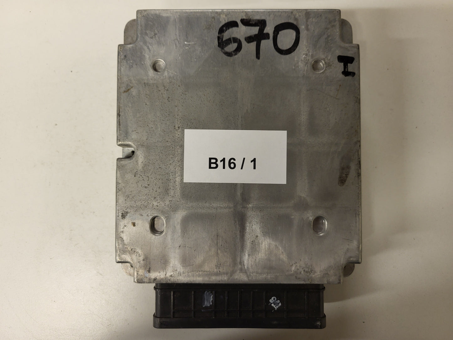 JAGUAR X-TYPE ECU / 1X43-10K975-AE / MB079700-8944 / DENSO