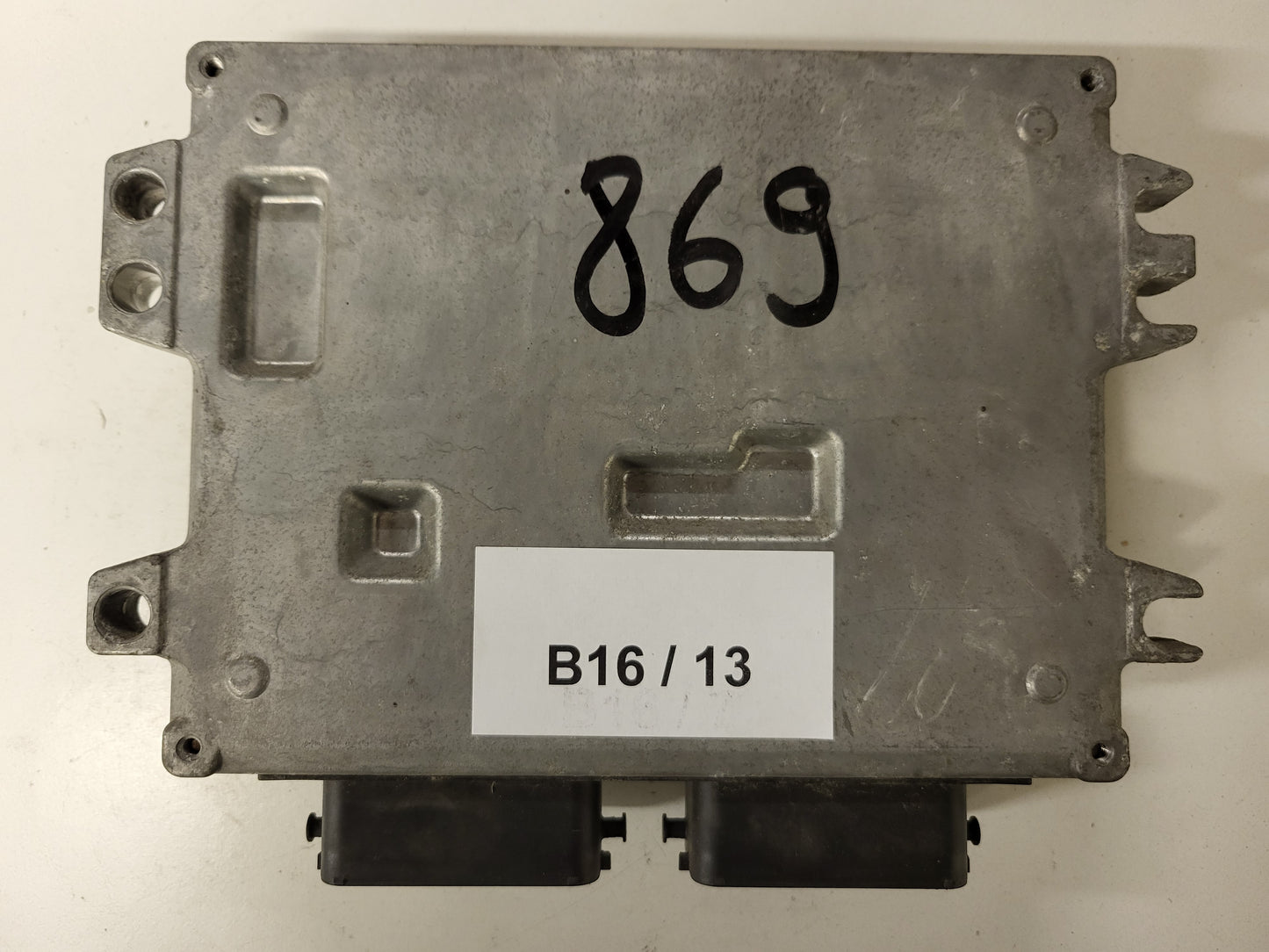 SUZUKI SWIFT ECU / 33920-63JH / 112300-3032 / DENSO