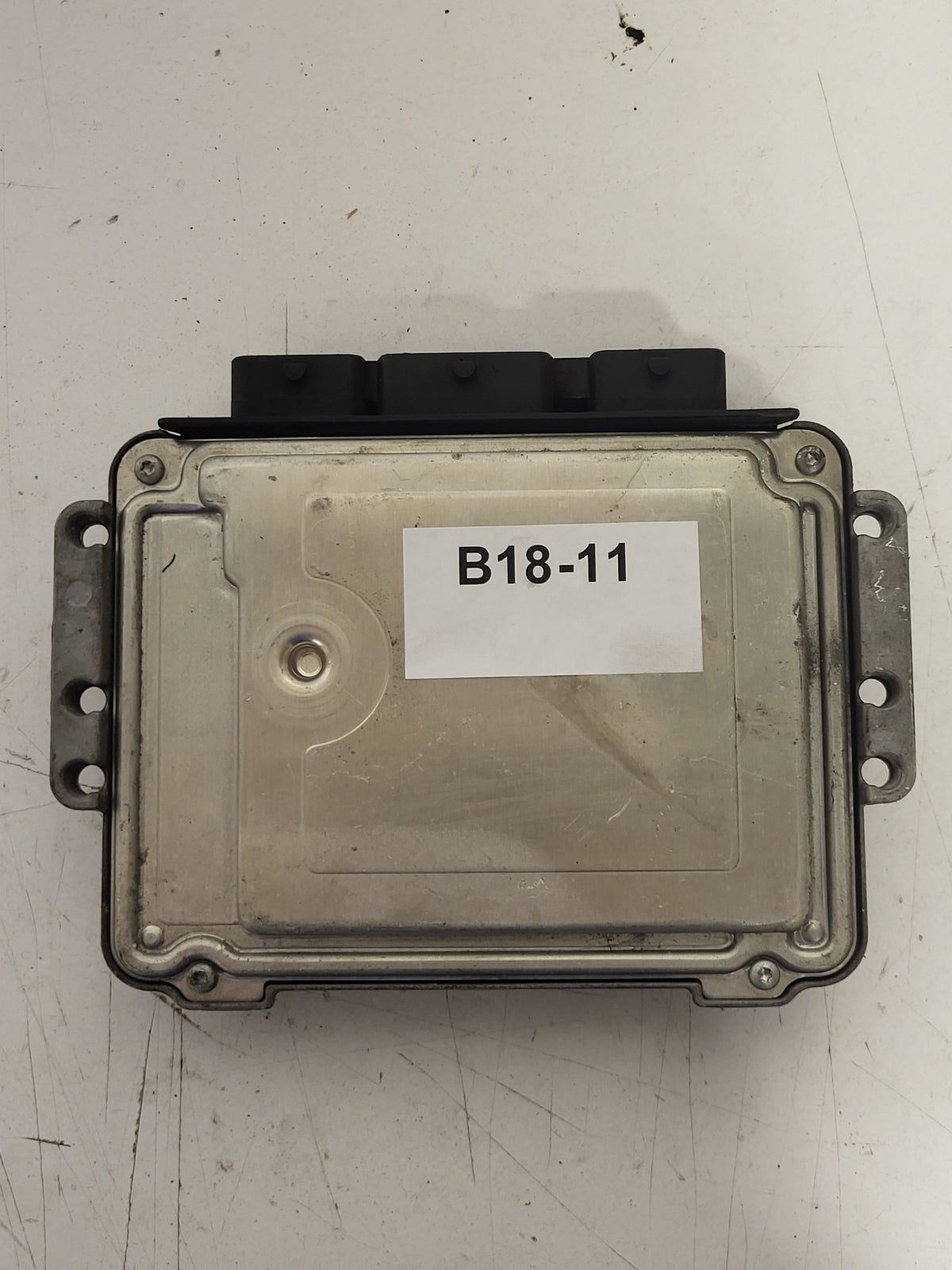 Renault Megane Scenic ECU / 0281011390 / 8200310863 / 8200349846 / BOSCH - B18-11 - 3