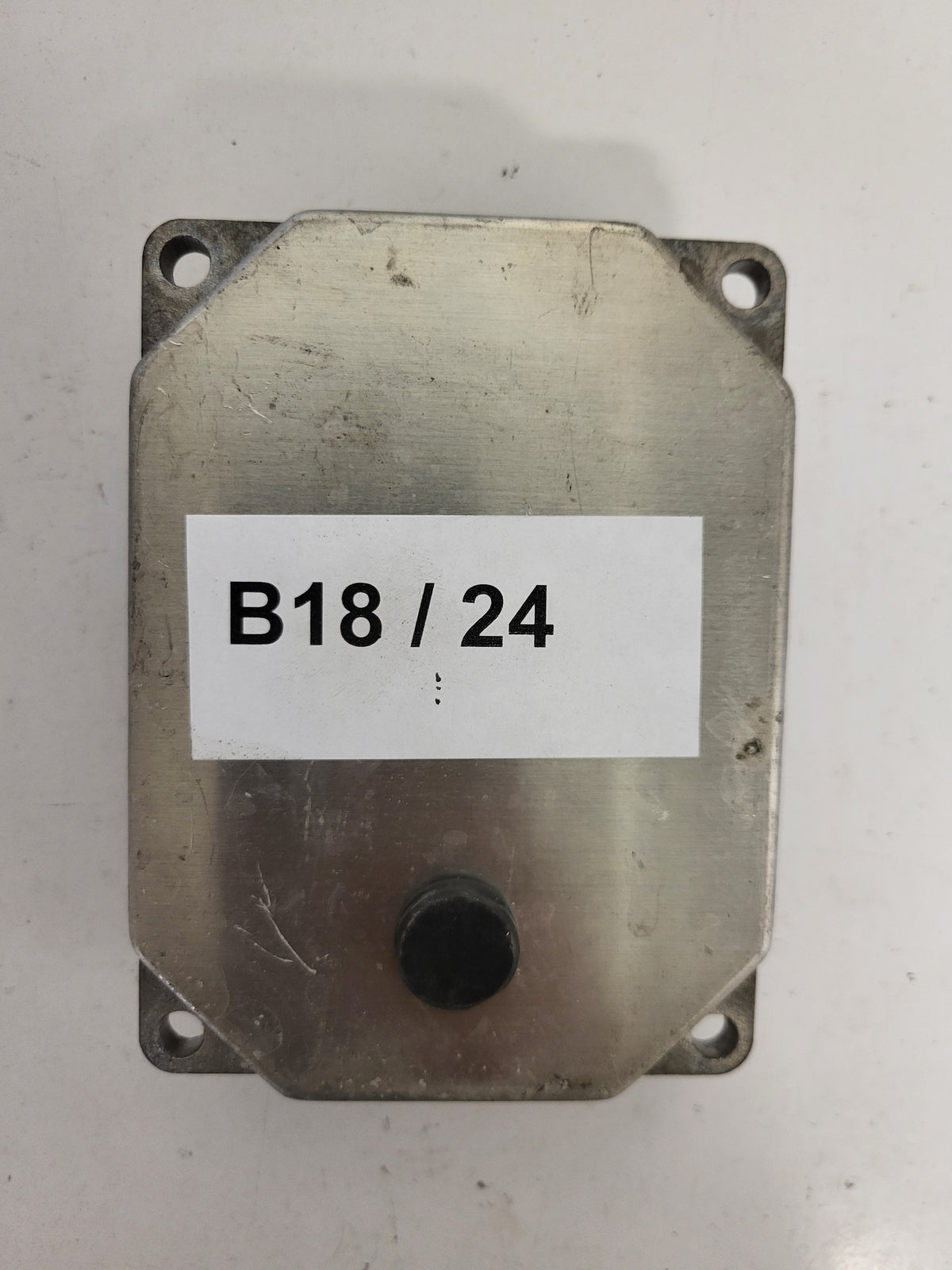 FIAT GRANDE PUNTO ECU / IAW 5SF3.M1 / 51847326 / HW300 / MAGNETI MARELLI - B18-24 - 3