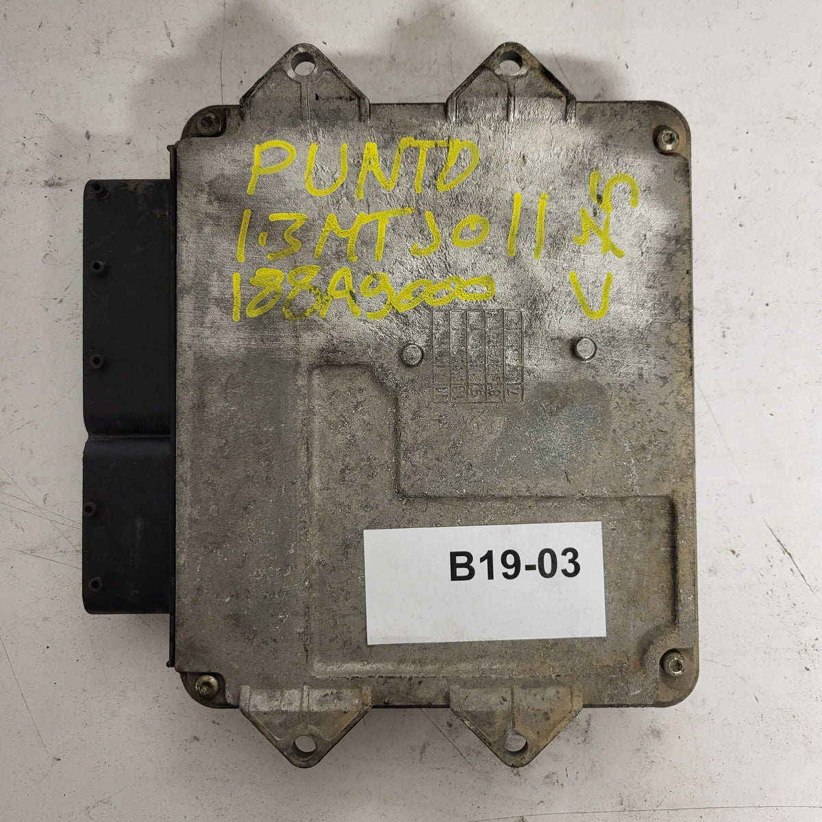 Fiat Punto ECU / MJD 6JF.P3 / 55195817 / HW01B / 71600.004.04 / MAGNETI MARELLI - B19-03 - 3