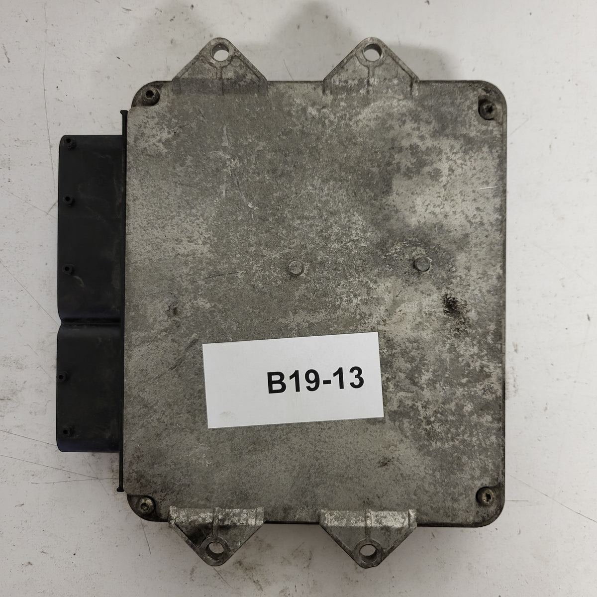 Fiat Punto 1.3 ECU / 55186608 / MJD 6JF.P3 / HW01B / MAGNETI MARELLI - B19-13 - 3