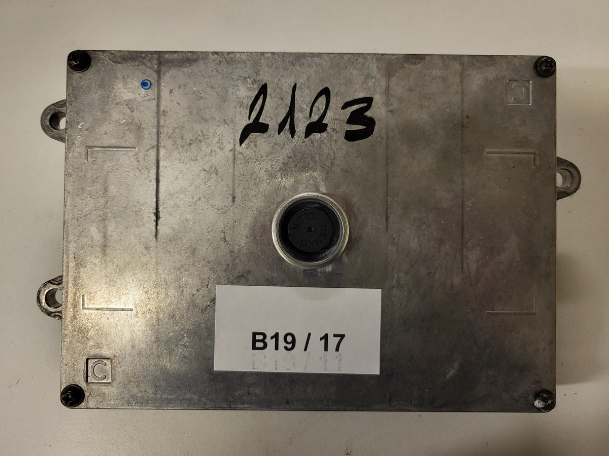 HONDA INSIGHT 1.3 ECU / 37820-RBJ-E76 / 6828-110455 / KEIHIN - B19-17 - 3