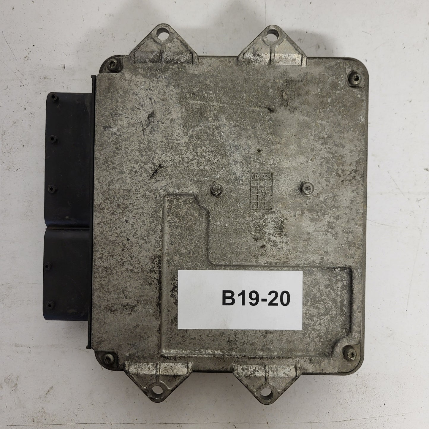 Fiat Punto ECU / MJD 6JF.P3 / 55195817 / HW01B / 71600.004.04 / MAGNETI MARELLI - B19-20 - 3