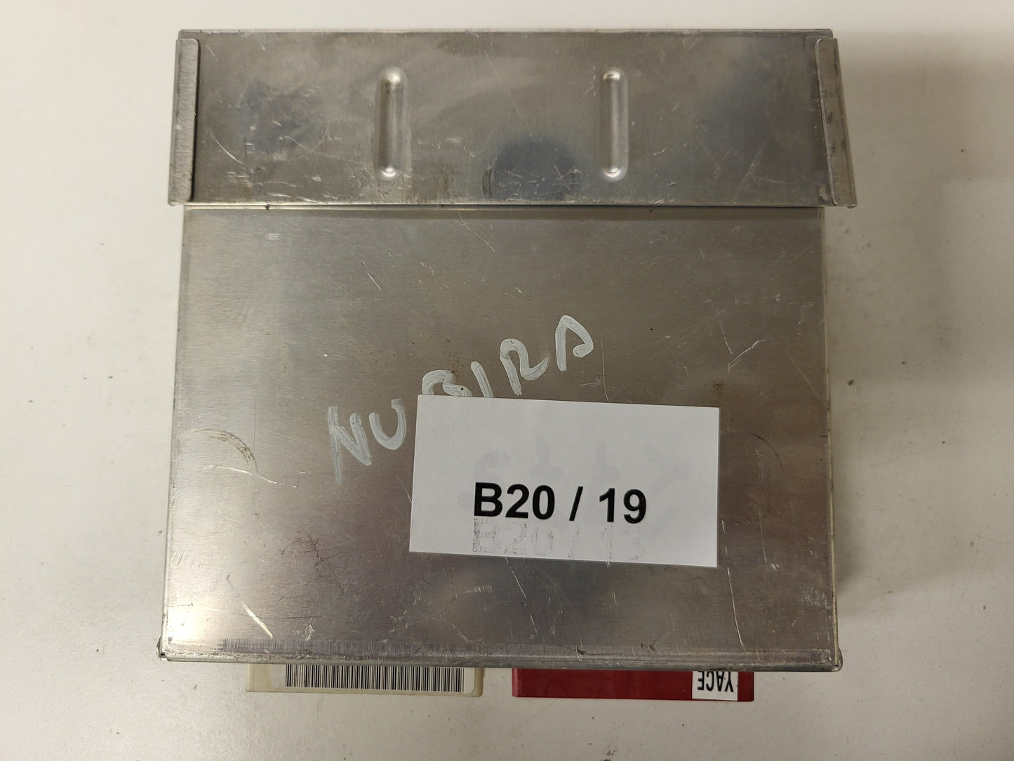 DAEWOO NUBIRA ECU / 09376399 / YACE /