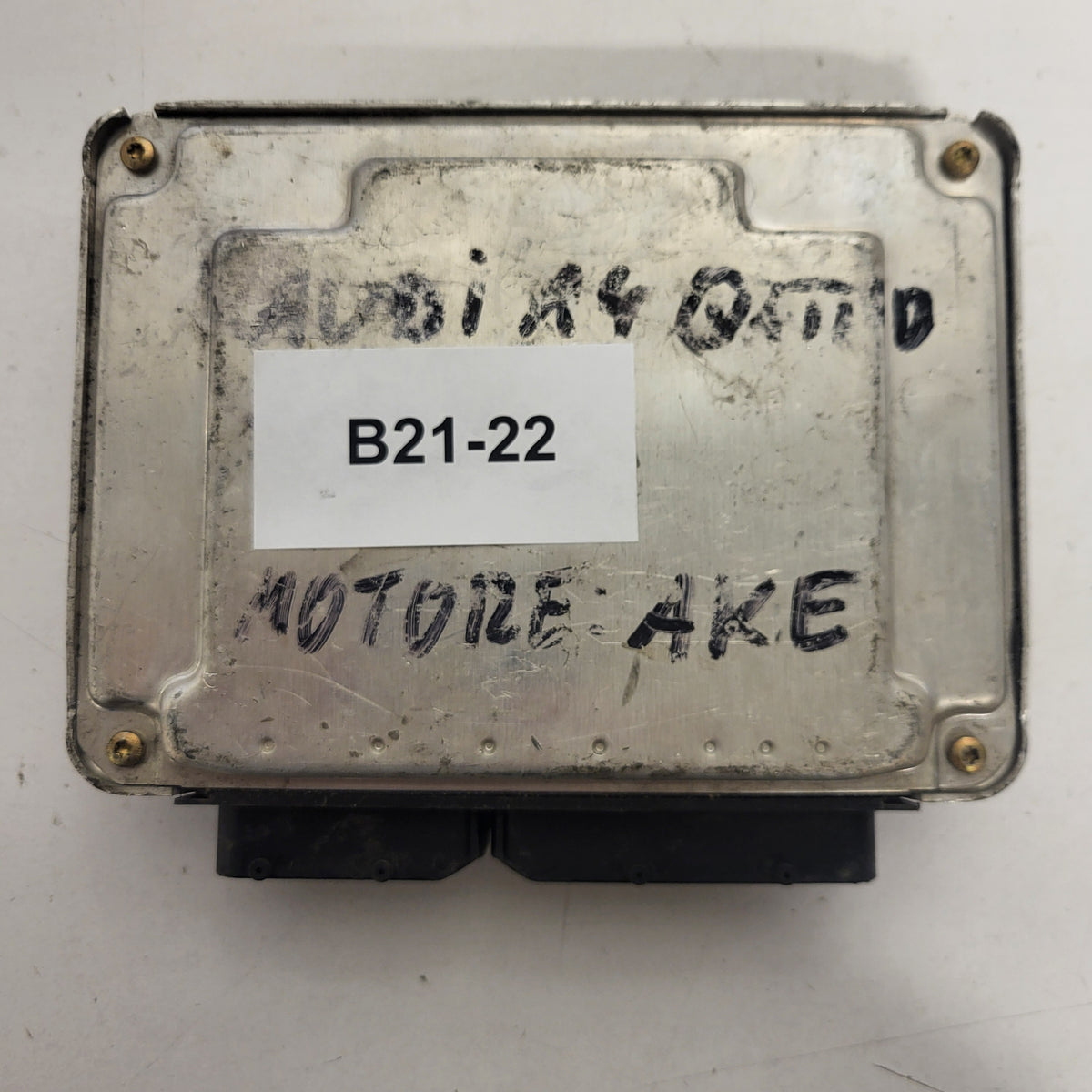AUDI A4 2.5 TDI ECU / 8E0907401C / 0281010493 / EDC15VM+ / BOSCH - B21-22 - 3