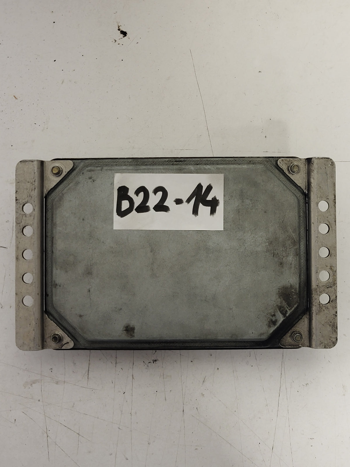 LANCIA Y10 ECU / 0261200716 / 7778785 / 00077787850 / BOSCH - B22-14 - 3