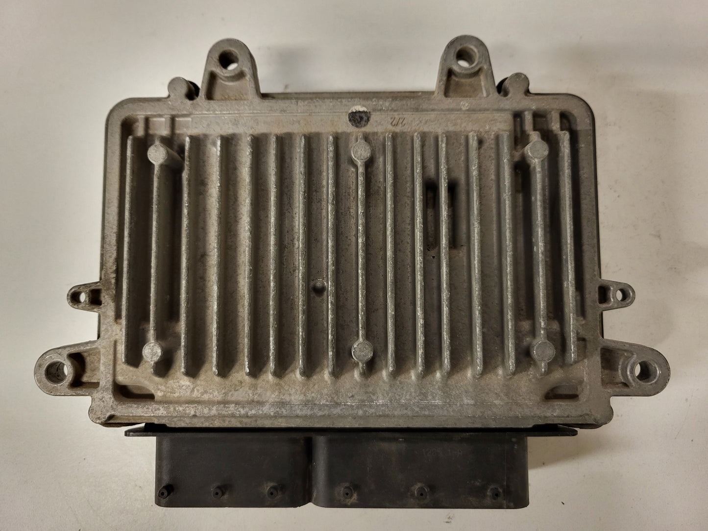 MERCEDES W169 W245 ECU / 0281012431 / A6401504879 / BOSCH - B24-03 - 3