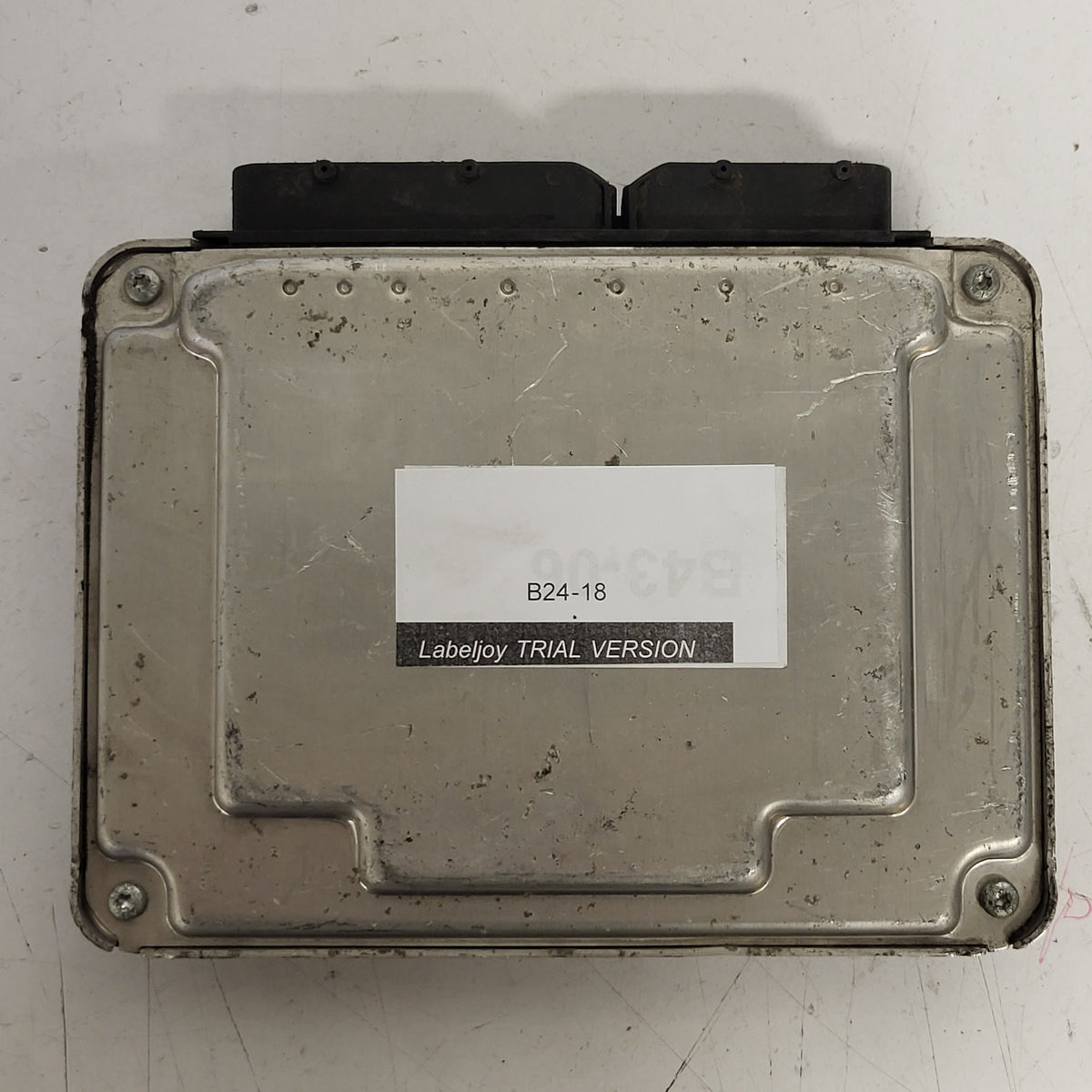 VW FOX ECU / 045906019BN / 0281011721 / EDC15P+ / BOSCH - B24-18 - 3