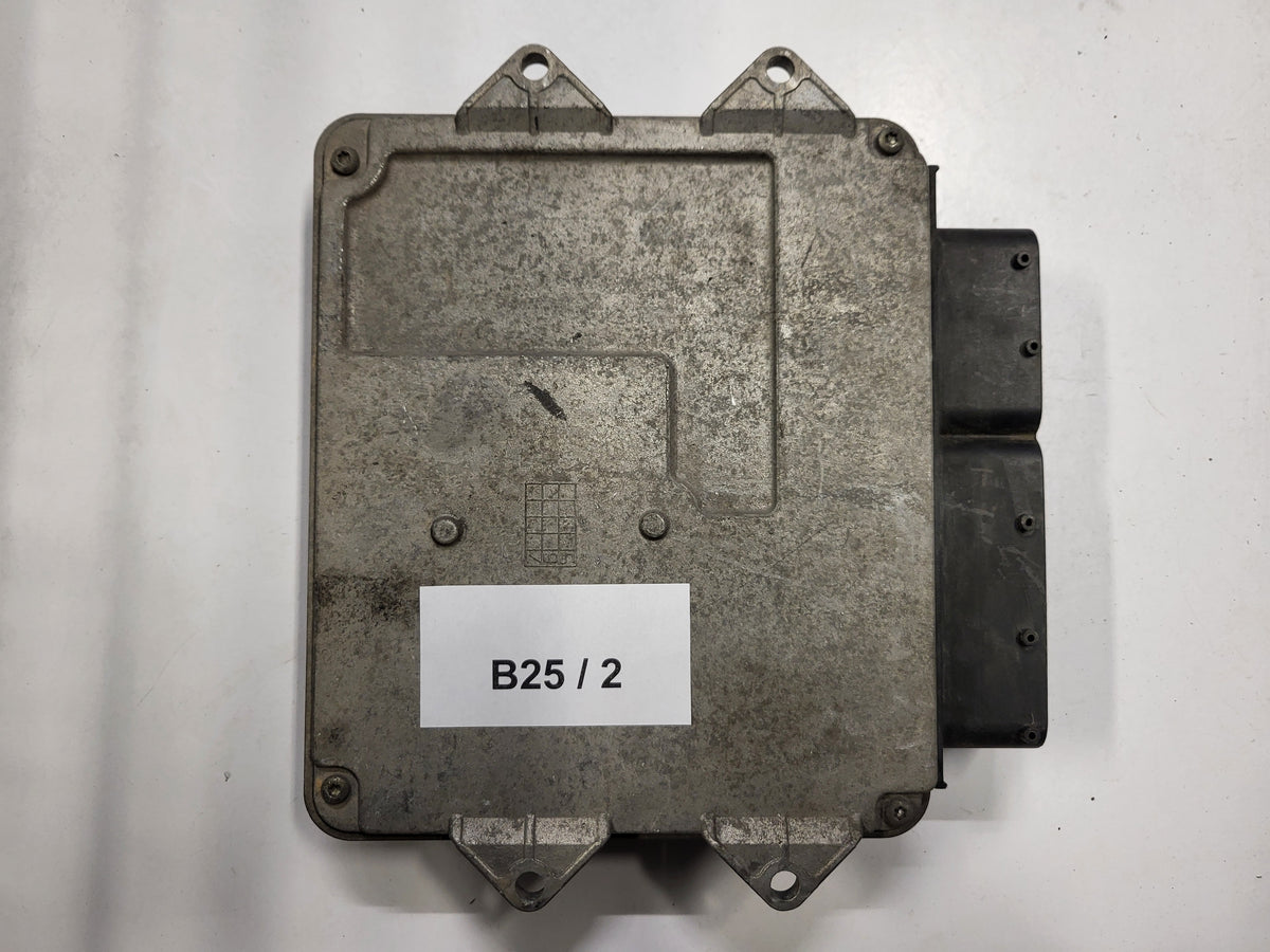 FIAT PUNTO ECU / MJD 6JF.P3 / 55195817 / HW1BM / 71600.053.00 / MAGNETI MARELLI - B25-02 - 3