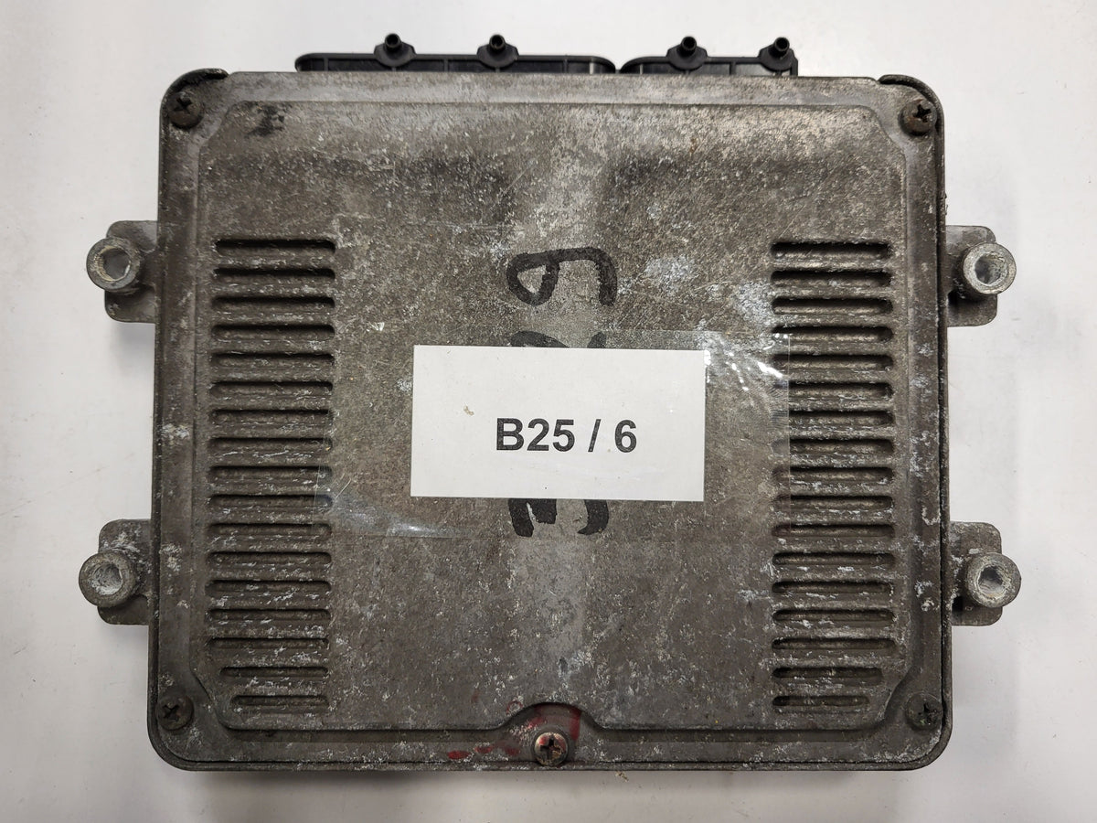Fiat Punto ECU / 51803158 / 4100132 / 110R-006014-00 / 10R-026015-00 / METATRON - B25-06 - 3