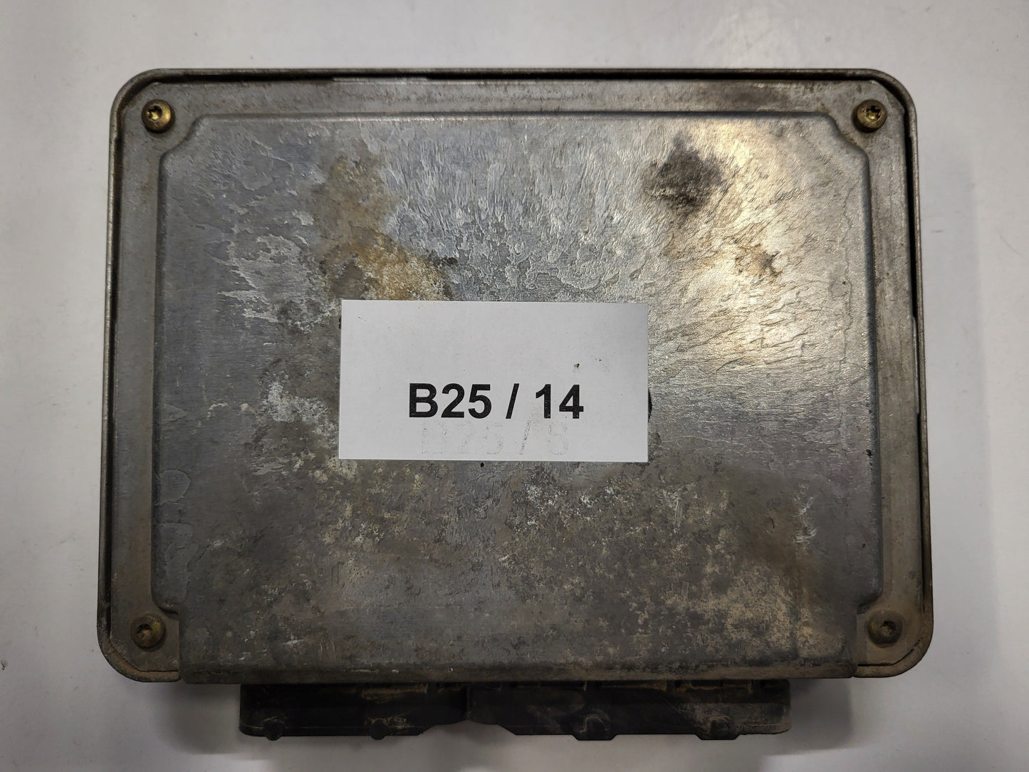 Opel Astra ECU / 0281010050 / 09181243 / BOSCH