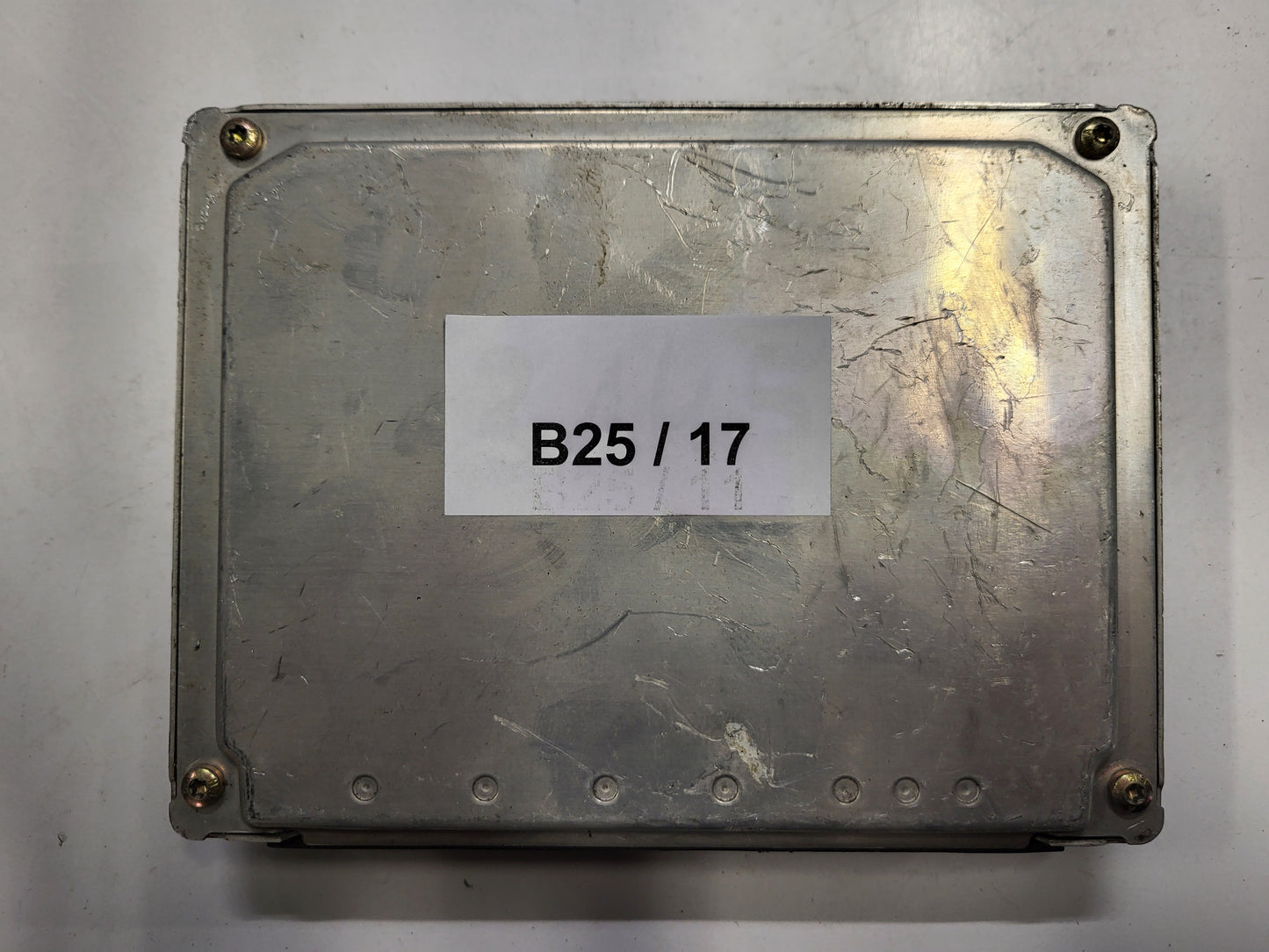 VW AUDI SEAT ŠKODA ECU / 4B0907401AE / 0281010496 / BOSCH
