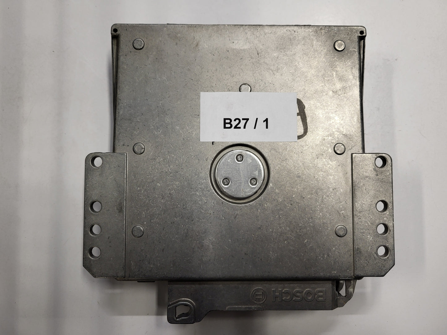 Mercedes Benz W210 ECU / A0205453732 / 0281001461 / BOSCH - B27-01 - 3