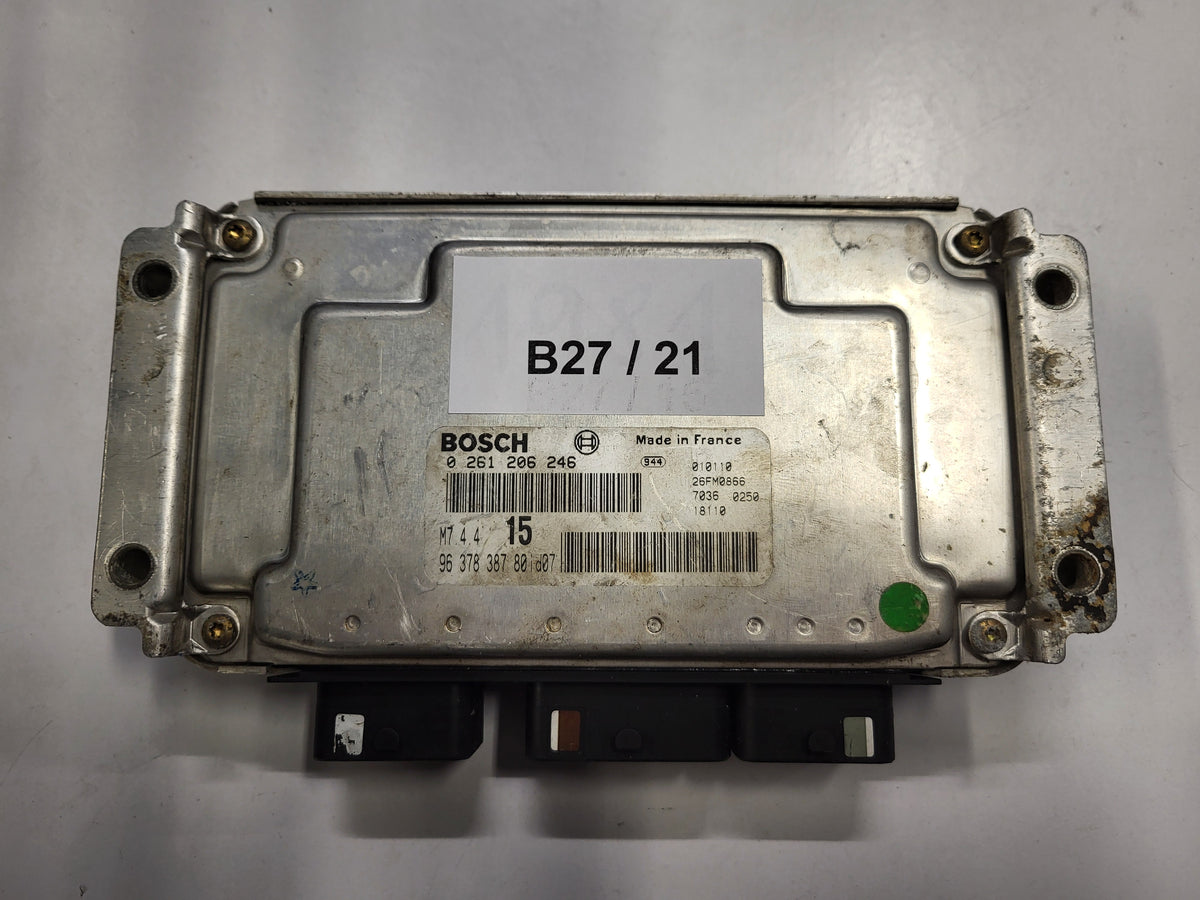 Peugeot Citroen ECU / 0261206246 / M7.4.4 / 9637838780 / BOSCH - B27-21 - 3