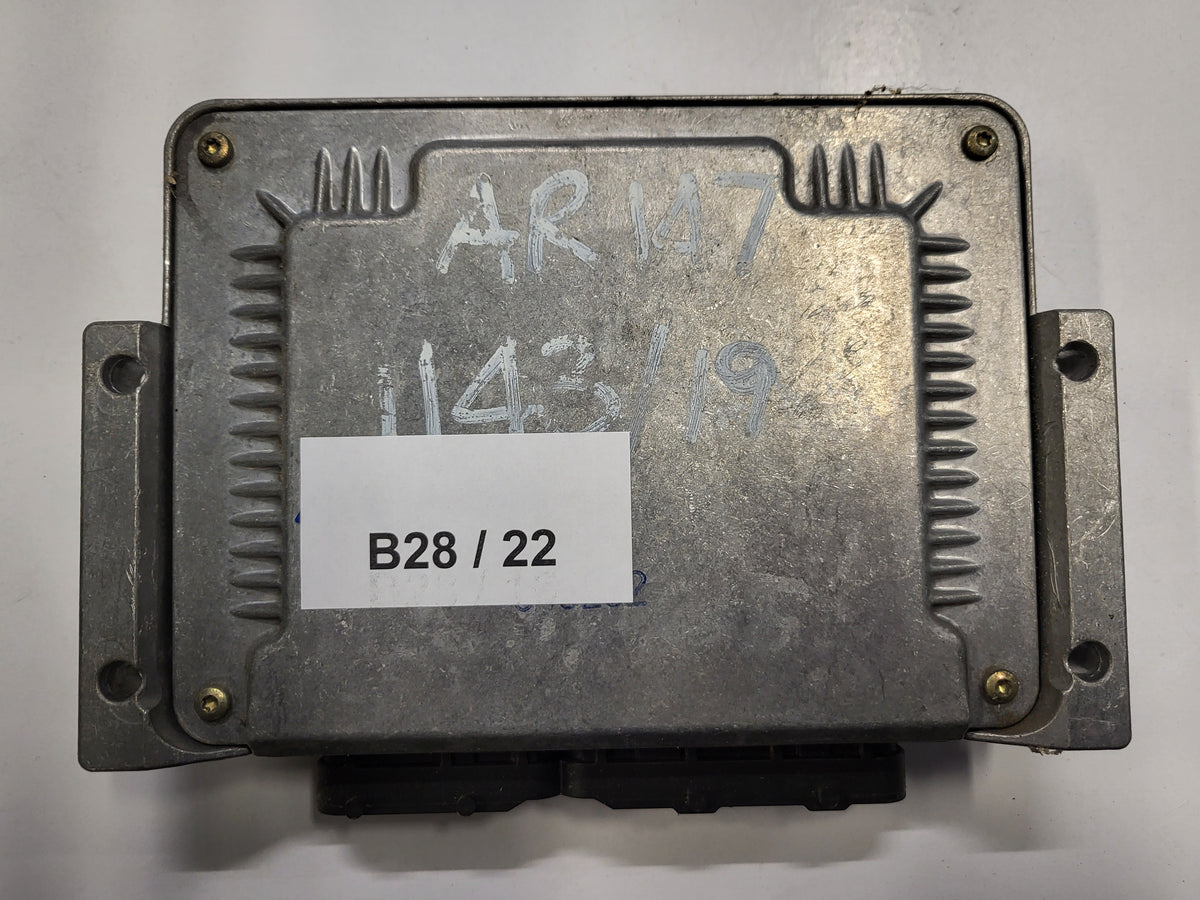 ALFA 147 ECU / 0281010332 / 55185365 / BOSCH - B28-22 - 3