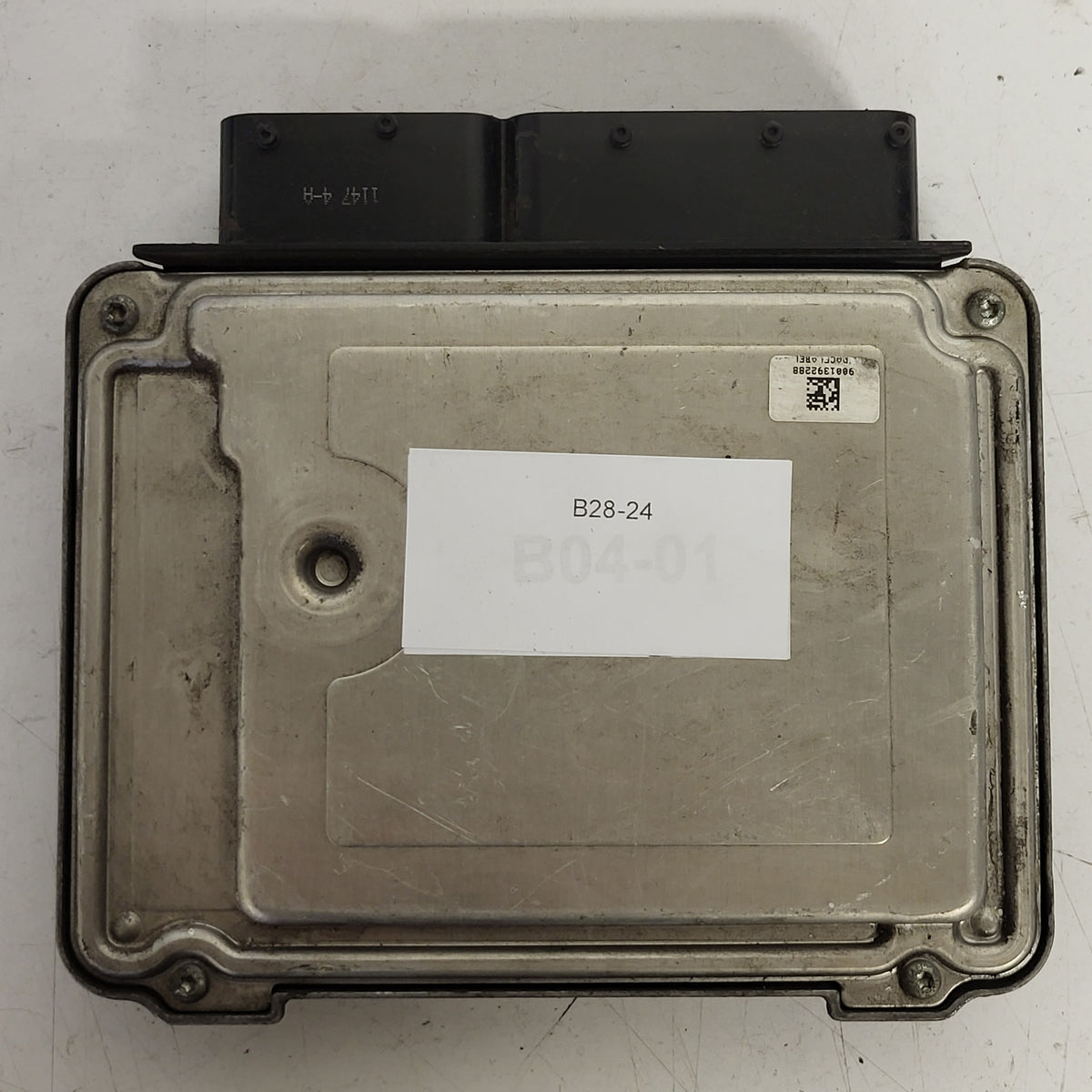 VW POLO ECU / 03G906013E / 0281013010 / EDC17U01 / BOSCH - B28-24 - 3