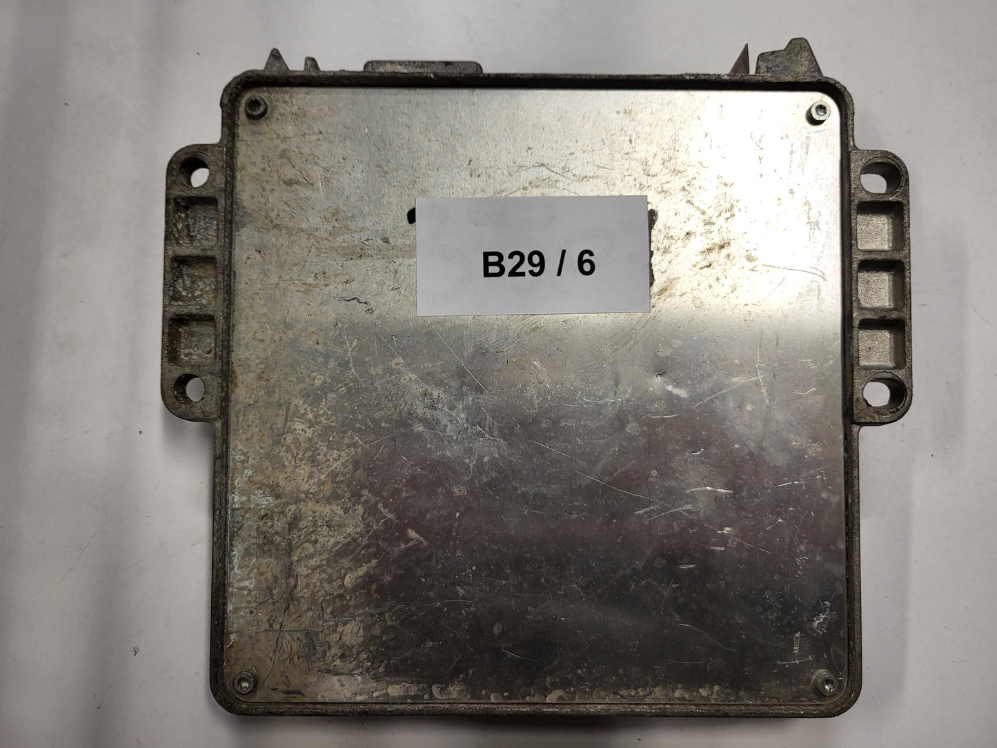 Renault Clio Twingo ECU / PLF 7700107197 / HOM 7700105560 / SAFIR / SAGEM