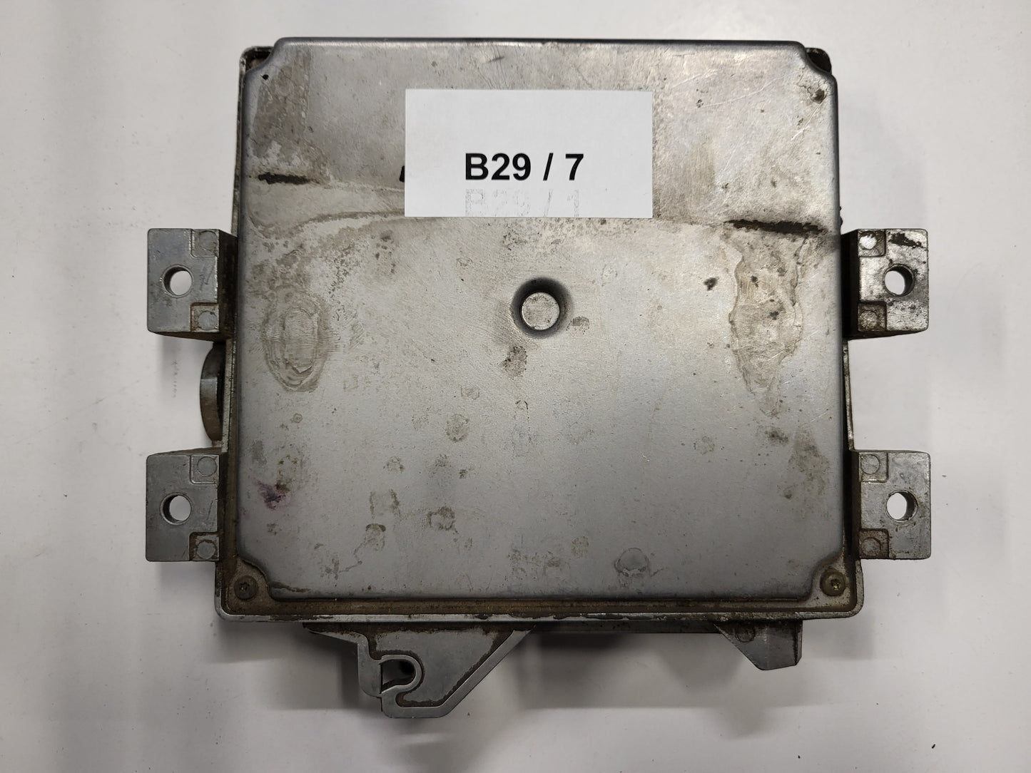 Peugeot ECU / 9630466980 / R04010028A / 04010028 / LUCAS