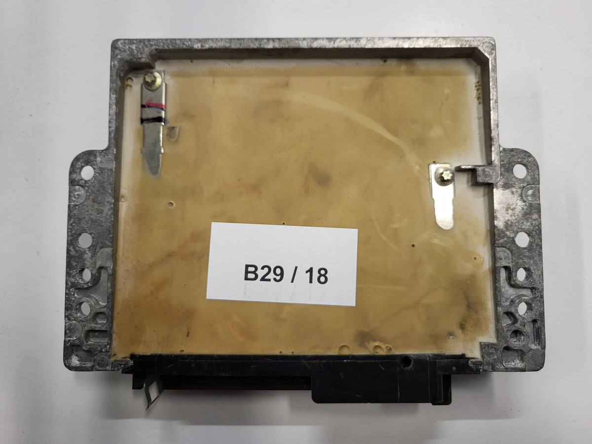 HYUNDAI ECU / 39100-23720 / H103955111E / H103955111 / SIEMENS - B29-18 - 3