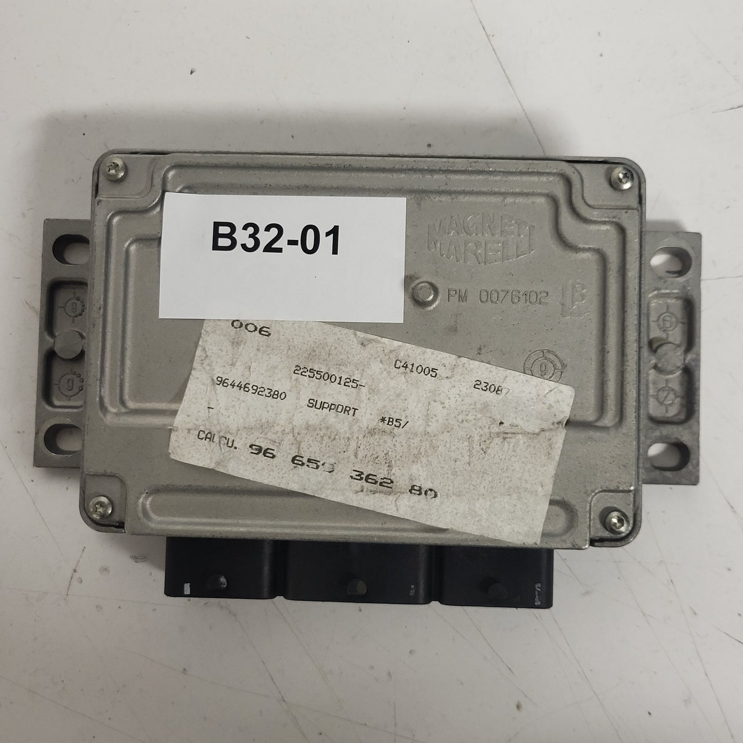 PEUGEOT CITROEN ECU / IAW 6LP2.12 / 9665936280 / 9664339980 / MM-CMME