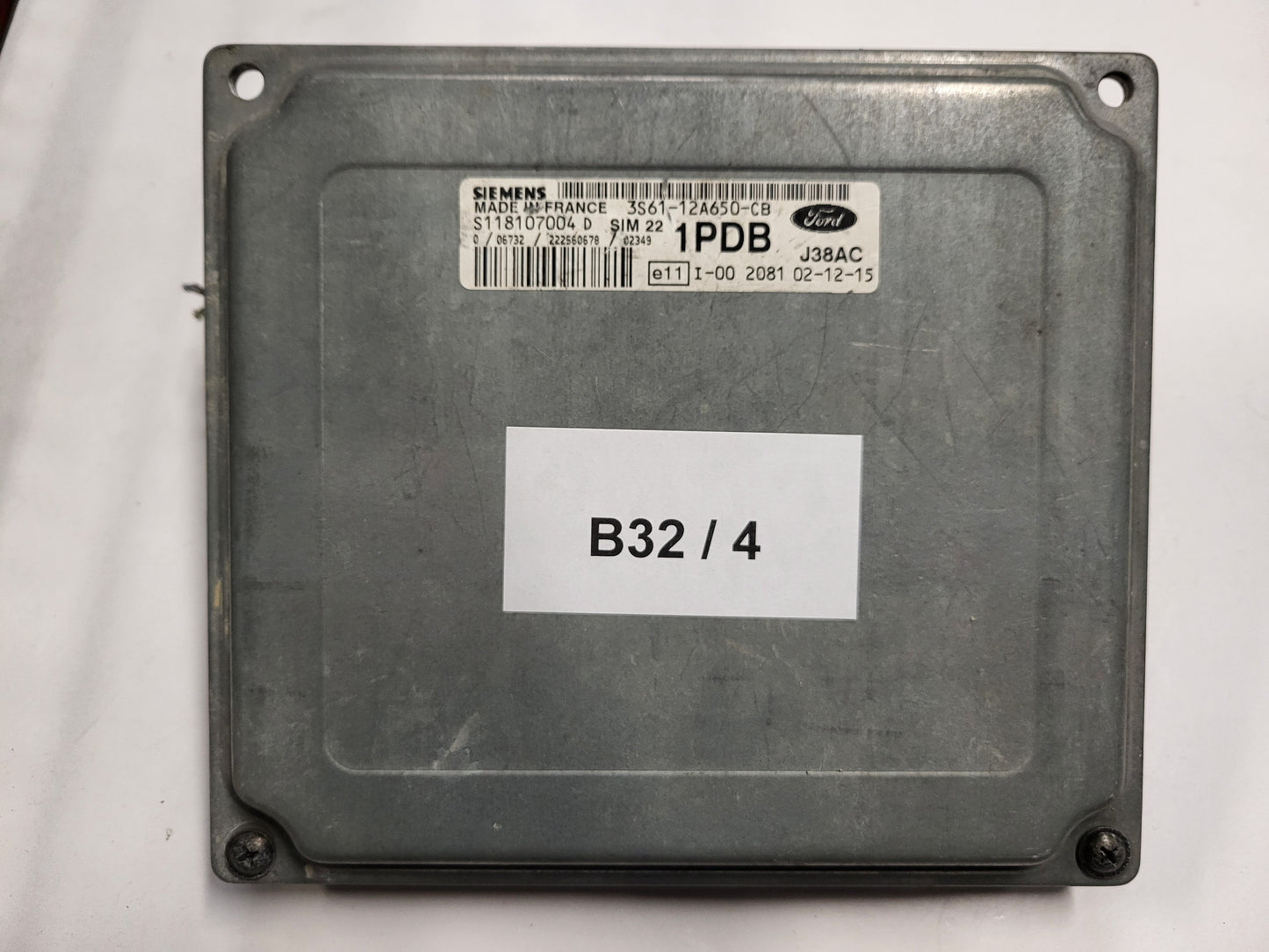 Ford ECU / S118107004D / 3S61-12A650-CB / 1PDB / SIM22 / J38AC / SIEMENS