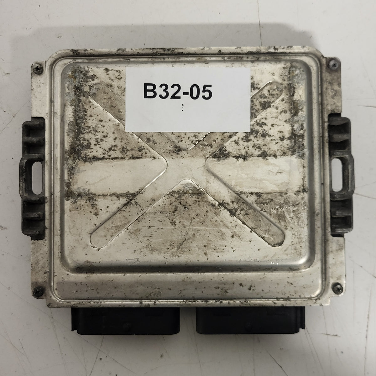 ALFA ROMEO 147 ECU / 55205066 / 0281012965 / BOSCH - B32-05 - 3