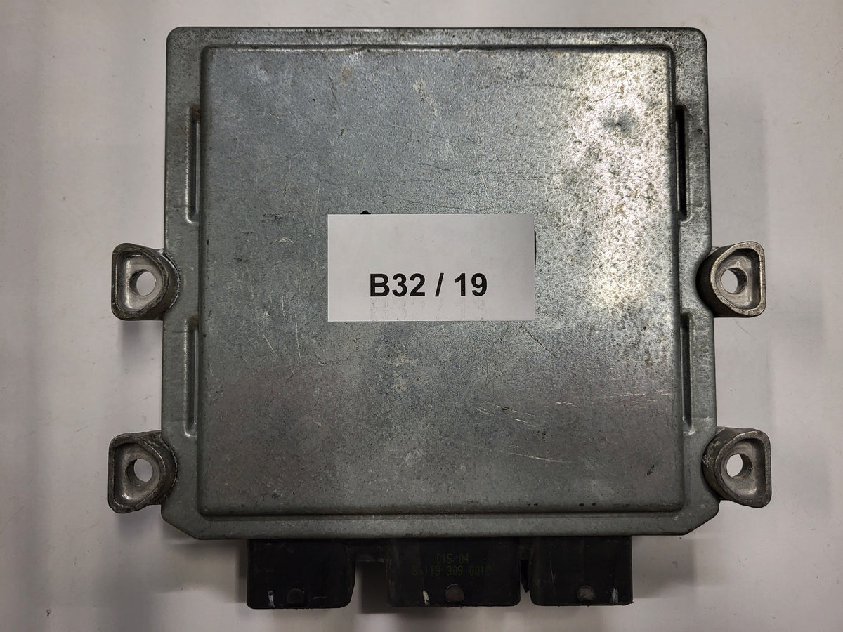 PEUGEOT CITROEN ECU / 5WS40110C-T / SW 9653447480 / HW 9648624280 / SID804 - B32-19 - 3